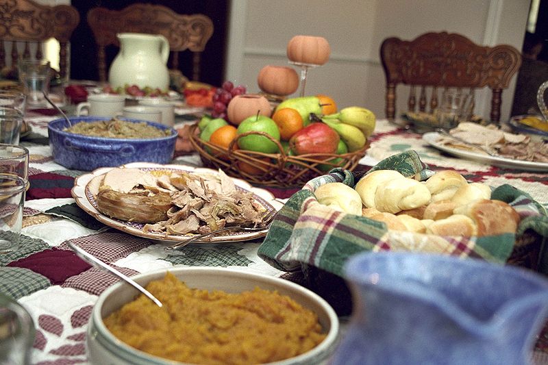A typical American Thanksgiving Day spread. (Credit: Ben Franske, Wikicommons)