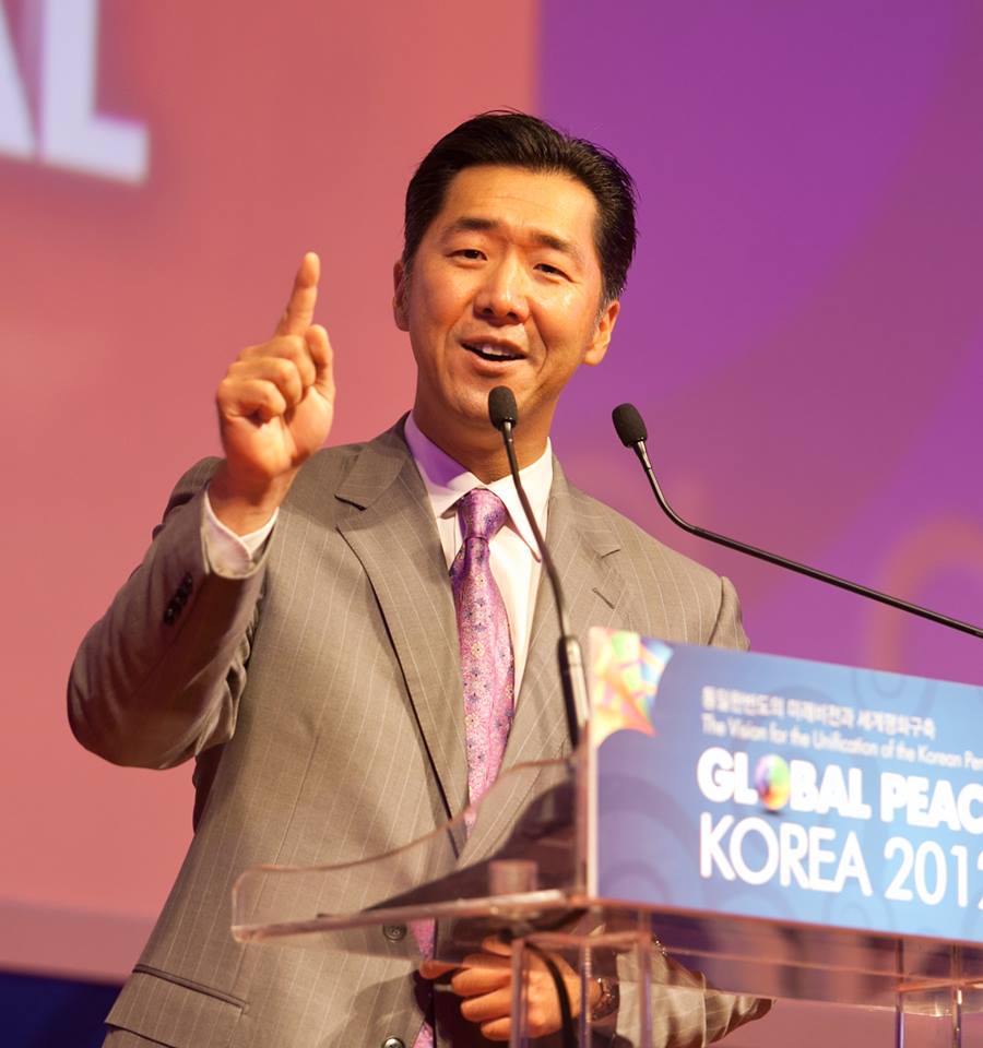 Dr. Moon coins the term "Korean Dream" in his keynote at the Global Peace Leadership Conference in 2012.