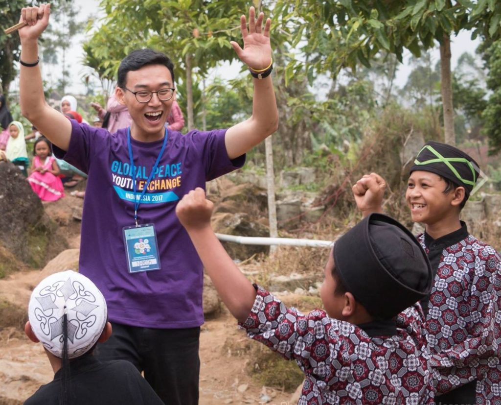 Global Peace Youth Exchange volunteers in Indonesia