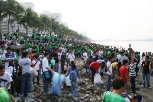 Service Beach Clean up in Manila
