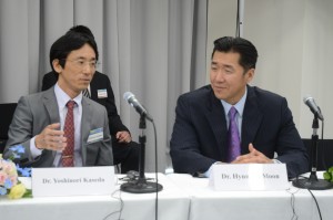 Panelist Dr. Kaseda from Kitakyushu University and Dr. Moon