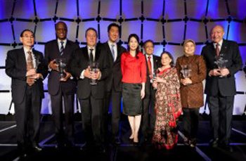 Hyun Jin Moon, Hyun Jin Preston Moon, Hyun Jin P. Moon, Global Peace Foundation, Global Peace Convention, moral and innovative leadership, Global Peace Convention Award Group Shot