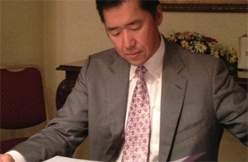 Dr. Hyun Jin Moon Works With Paraguayan Leadership to Promote National Development
