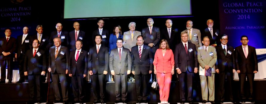 Fourteen formers heads of state, joined by the sitting president and vice president of Paraguay, and representatives of the Global Peace Foundation, the Latin American Presidential Mission and think-tank IDPPS for a historic moment for Latin America.