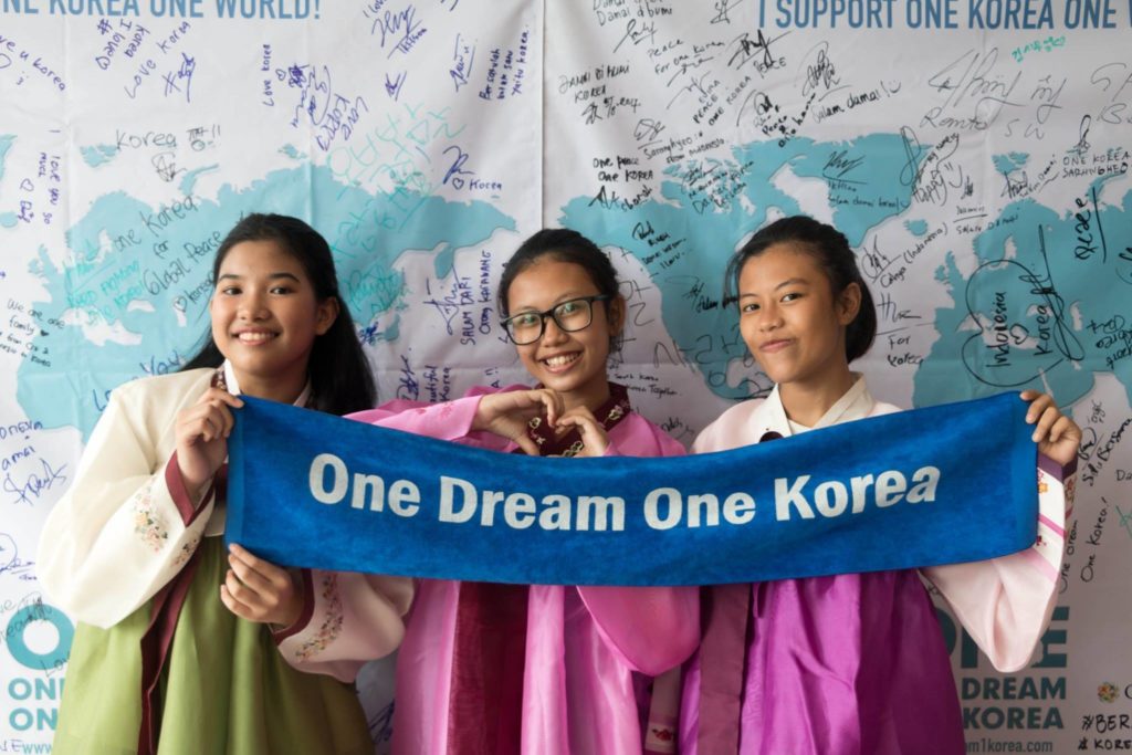 International students show support for One Korea during Global Peace Foundation campaign