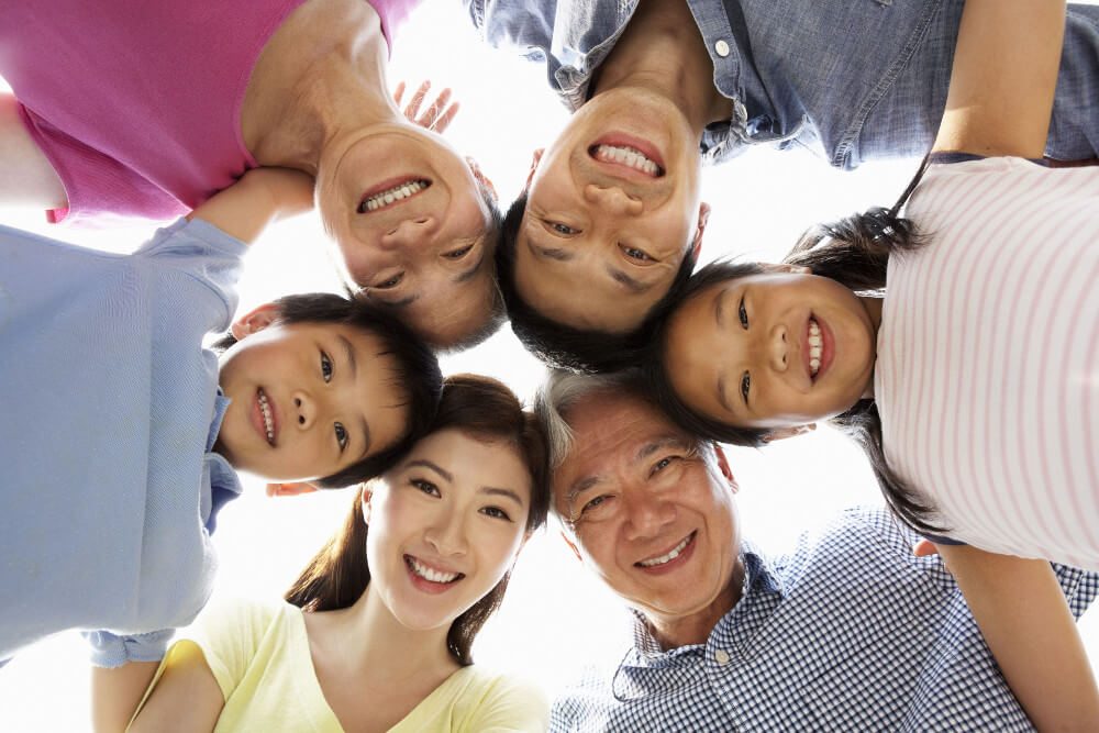 4 Benefits of the Extended Family Model