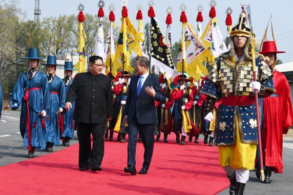 Inter Korea Summit, Welcoming Ceremony, Moon Jae-In and Kim Jong-Un